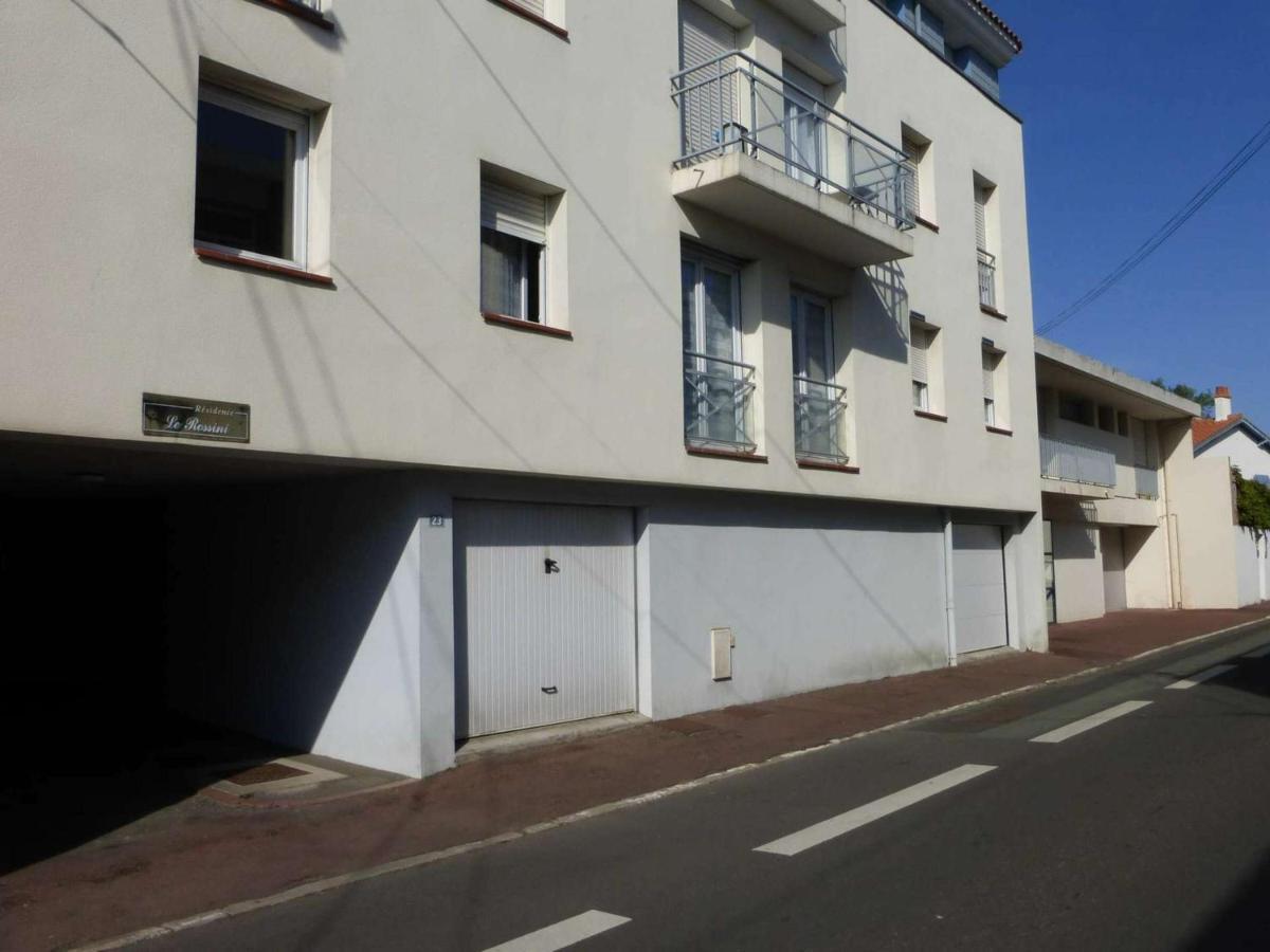 Appartement 2 Pieces Avec Parking Prive, Proche Plage Et Commerces, Saint-Gilles-Croix-De-Vie - Fr-1-224-783 외부 사진