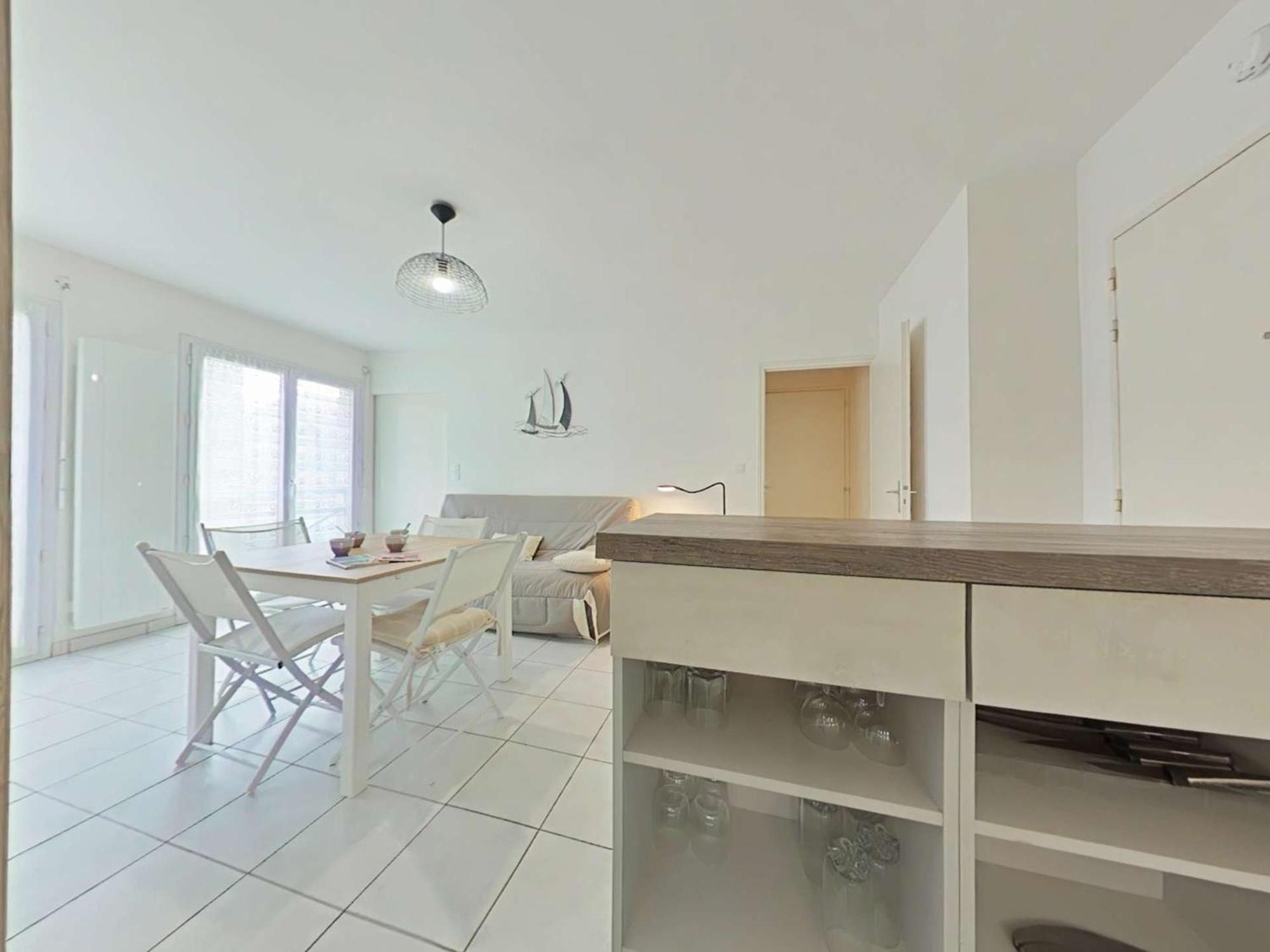 Appartement 2 Pieces Avec Parking Prive, Proche Plage Et Commerces, Saint-Gilles-Croix-De-Vie - Fr-1-224-783 외부 사진