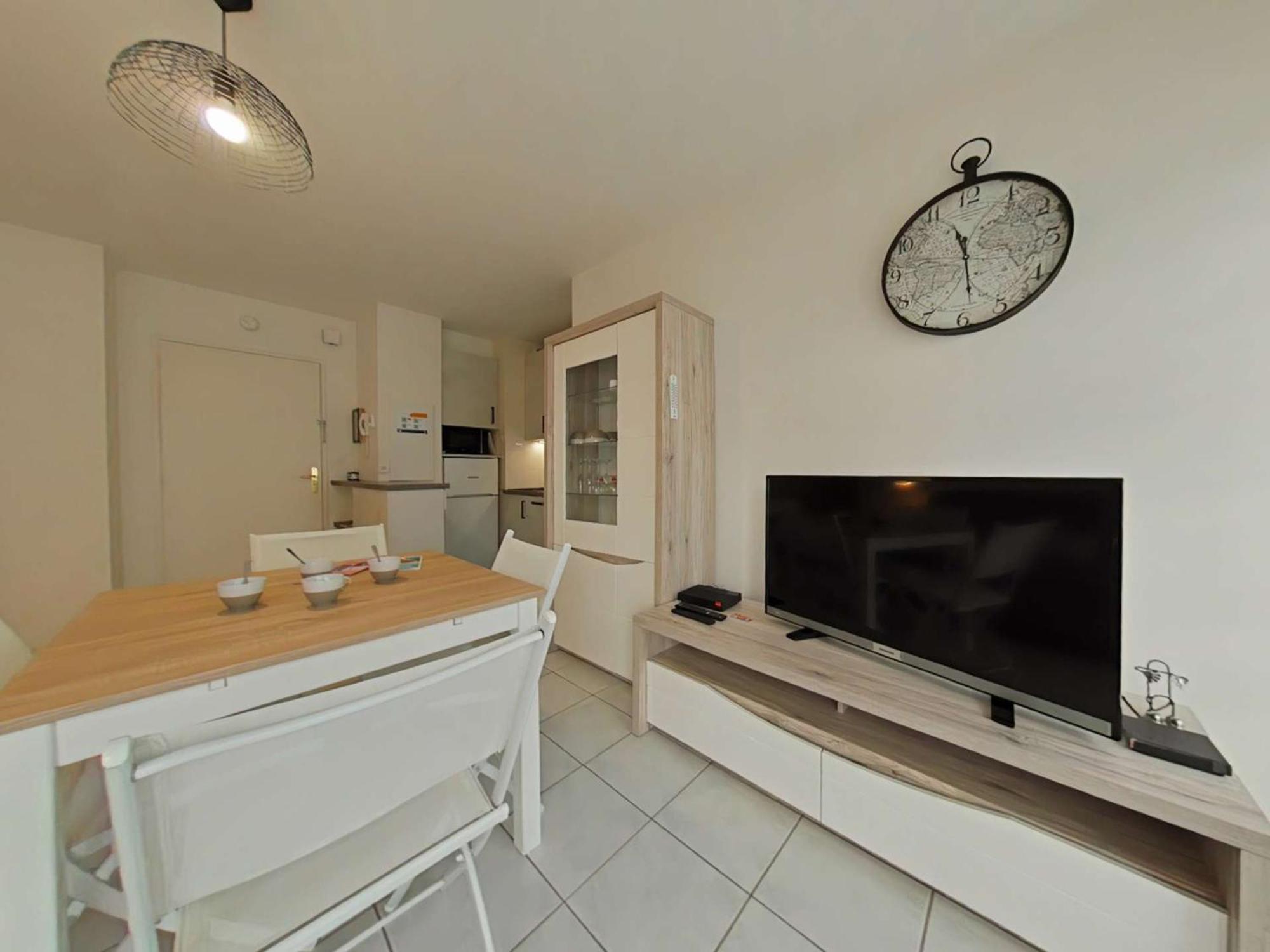 Appartement 2 Pieces Avec Parking Prive, Proche Plage Et Commerces, Saint-Gilles-Croix-De-Vie - Fr-1-224-783 외부 사진